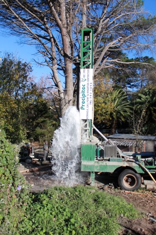 borehole10.jpg